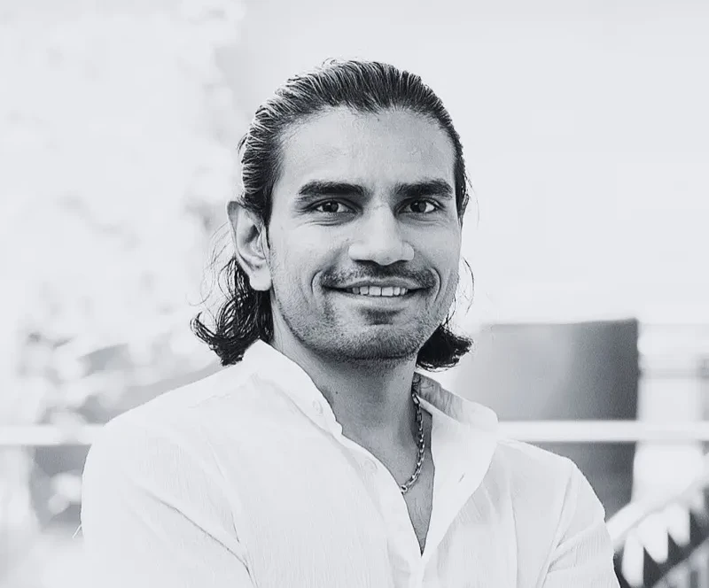 Portrait of Vivek Patel